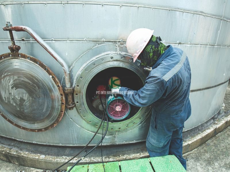 Cargo Tank Cleaning Semarang, Solusi Kebersihan Tangki Kargo untuk Industri Pelayaran dan Logistik