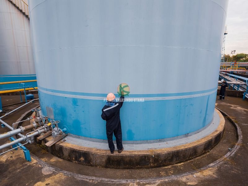 Jasa Tank Cleaning Blitar, Solusi Pembersihan Tangki Industri & Kapal