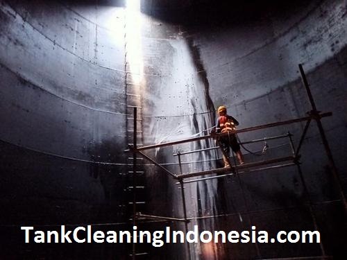 CLEANING TANKI SOLAR DI PT. JAWAMANIS RAFINASI – CIWANDAN